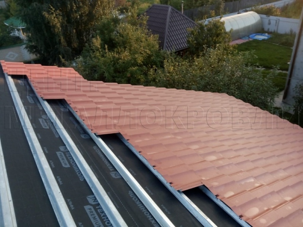 Металлочерепица Геркулес 8004 терракотовый Стальной Бархат от Центра Металлокровли в Ереване